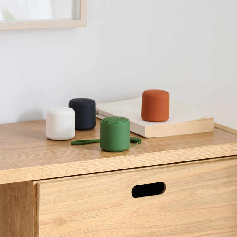 Mini přenosný Bluetooth reproduktor s odnímatelnou šňůrkou